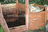 Compost bin (traditional heap)